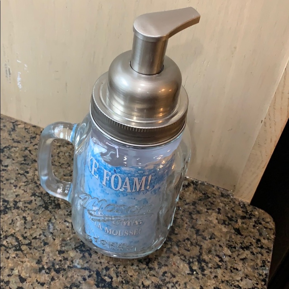 Mason jar foam soap dispenser
